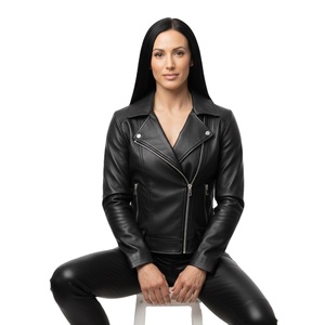 Veste de moto style moto, en cuir véritable noir, sur mesure, haut de gamme, de luxe, de haute qualité, tendance, pour femmes - Product Image 1