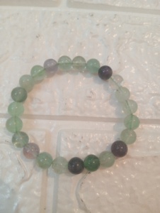 Bracelet en jade perlé Amaira Jewels, pierre naturelle verte, forme de boule, style vintage pour femmes, cadeau de mariage, bracelet imitation perle - Product Image 1