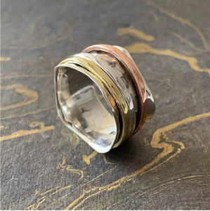Bague anti-stress minimaliste multi-bandes en argent sterling 925 massif, élégante et texturée, bijou artisanal, cadeau - Product Image 3