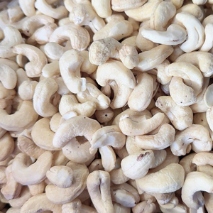 Venta al por Mayor de Nueces de Anacardo Tostadas de Vietnam, Anacardos Enteros Orgánicos de Vietnam W320 Santigo Ltd OEM, ODM - Product Image 1