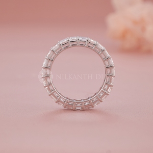 Bague en diamant de synthèse au design tendance, alliance éternité classique en or blanc, taille radiant, pour femme, provenant d'un fournisseur indien - Product Image 2