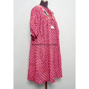 เดรสผ้าฝ้ายน้ำหนักเบาสำหรับผู้หญิง สไตล์ลำลอง พิมพ์ลายบล็อก แต่งพู่ห้อย  ชุดเดรสยาวปานกลางสำหรับฤดูร้อน  ชุดทูนิคนุ่มสบายสำหรับใส่ไปงานปาร์ตี้ - Product Image 4