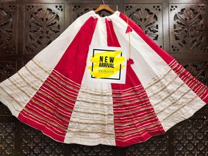 Chaniya de seda romana premium con tela para blusa de doble color y diseño Kali, ropa festiva Navratri para mujer - Product Image 3