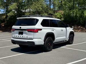 รถซีควอย่า TRD Pro ปี 2025 คุณภาพสูง สภาพใหม่ มือสอง ระดับอุตสาหกรรม สำหรับงาน DIY รถสะอาด พร้อมขาย - Product Image 4