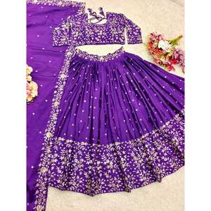 Ropa de fiesta india y paquistaní Lehenga Choli de trabajo de secuencia bordada de diseñador - Product Image 3