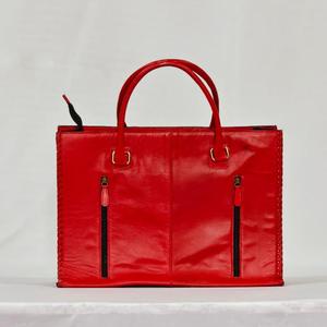 Sac fourre-tout en cuir véritable rouge avec embossage floral, design élégant, fermeture à fermoir, utilisation quotidienne, toutes saisons - Product Image 2