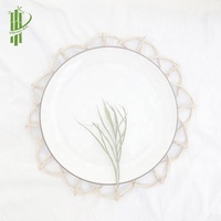 Napperon en rotin tissé, sous-verre en bois, assiettes de chargement rondes en forme de fleur, fournitures de décoration de mariage blanches et brunes