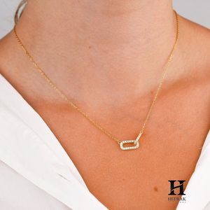 Collier tendance en or 14 carats avec pendentif diamant en chaîne, bijoux fins minimalistes - Product Image 1