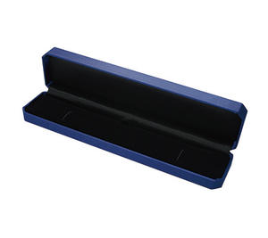 Boîte de rangement pour bracelets rectangulaires longs avec design ruban et extérieur en velours satiné pour la Saint-Valentin 53x223x31mm - Product Image 1