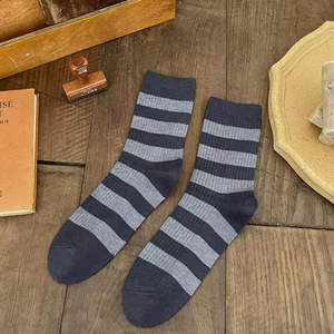 <b>Men's</b> Striped Crew Socks Thick Knitted Cotton Spandex Winter <b>Thermal</b> Socks Daily Wear Regular Style - Product Image 3