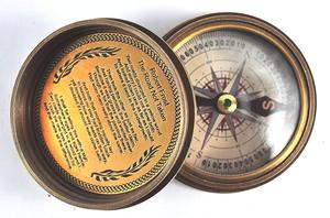 Boussole de poche en laiton antique avec gravure d'un poème de Robert Frost, boussole de navigation nautique vintage Kelvin & Hughes - Product Image 4