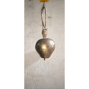 Campanas Rústicas de Navidad, Campana de Metal Dorada Envejecida Estilo Vintage, Campana Colgante Hecha a Mano con Cuerda de Yute para Decoración Navideña de Estilo Rústico - Product Image 2