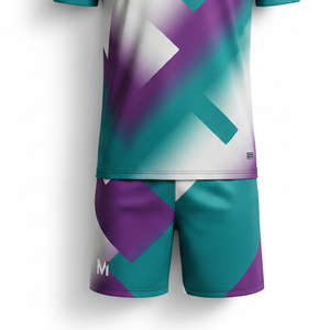Ensemble de maillots de football sublimés de qualité supérieure, technologie Cool Dry, kit de football professionnel personnalisé pour tous les niveaux - Product Image 2