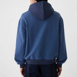 Sudadera con capucha para hombre OEM, color azul oscuro, 100% algodón, con bolsillos tipo canguro, corte holgado, para uso en invierno. - Product Image 3