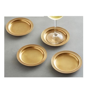 Ensemble de sous-verres en métal doré de style nordique moderne pour la décoration minimaliste de la maison - Product Image 3