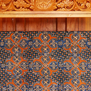 Tissu en coton batik Tulis indonésien artisanal, dessiné à la main, motif Jadeg traditionnel, couleur terre cuite, bleu marine, Sogan, tissu textile de qualité supérieure - Product Image 3