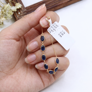 Bracelet chaîne en or jaune 18 carats avec saphir bleu naturel certifié IGI, serti à griffes, coupe ovale tendance, bijou fin fait main - Product Image 2