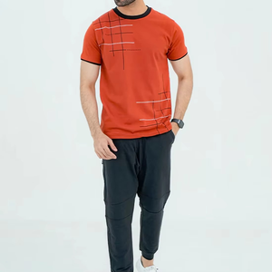 Camiseta de Manga Corta para Hombre, Diseño Nuevo, Estampado Geométrico Naranja, con Ribete en Contraste, Corte Regular, Informal, de Algodón Tejido - Product Image 6