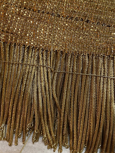 พู่ห้อยตกแต่งงานฝีมือคุณภาพดีสำหรับโบสถ์ ราคาส่งถูก รับสั่งทำพู่ห้อยลวดฝรั่งเศส - Product Image 6