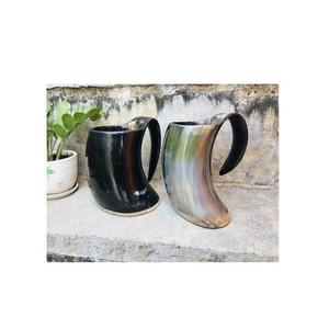 Jarra Vikinga Hecha a Mano de Cuerno de Búfalo con Forma de Campana y Relieve, Acabado Natural para Hidromiel o Cerveza, Venta al por Mayor - Product Image 3