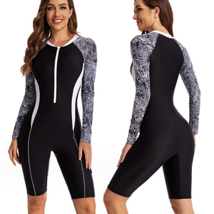 Fabricant de maillots de bain noirs personnalisés pour femmes, maillots de bain sur mesure, shorts personnalisés de haute qualité, logo sur le devant, séchage rapide pour l'été - Product Image 1