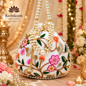 กระเป๋าผ้าฝ้ายปักลายซาร์โดซีงานฝีมือจากราชสถาน กระเป๋าใส่ของแบบมีเชือกผูกสำหรับงานเทศกาล ของขวัญสำหรับผู้หญิงในงานแต่งงาน ปีใหม่ หรือของฝาก - Product Image 1