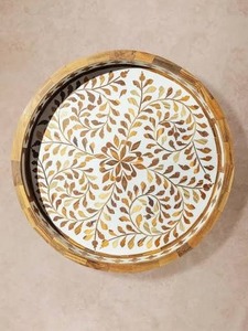 Plateau de service rond en bois poli avec poignées, fait main, motif rouge, plateau décoratif pour servir les aliments, pour la cuisine - Product Image 6