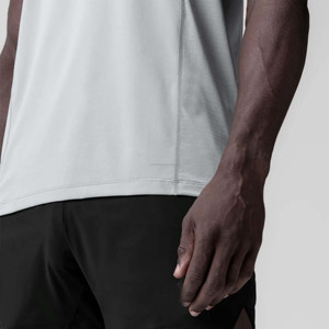 Camiseta Deportiva Personalizada con Logotipo para Hombre - Ideal para Gimnasio, Entrenamiento y Ejercicios al Aire Libre - Product Image 4