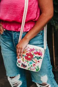 Bolso de hombro personalizado con nombre, de cuentas de semillas a rayas, con patrón de arcoíris y parche de estrella, hecho a mano, bandolera para mujer, ideal para viajes casuales. - Product Image 5