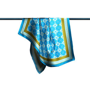 Élégant foulard en soie pour femme, léger, toucher satiné, imprimé, châle de luxe pour toutes les saisons, cadeau idéal - Product Image 3