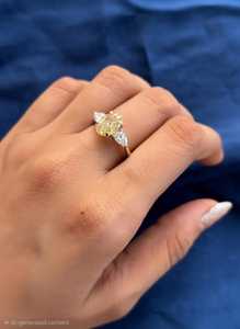 Precioso anillo de tres piedras con diamante amarillo de corte ovalado de 1.02 CT, cultivado en laboratorio, oro sólido de 14k, trilogía, regalo de boda para parejas - Product Image 3