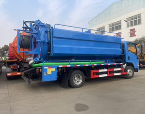 Camión de Succión de Aguas Residuales Combinado ISUZU 9000L Económico de Alta Gama con Chorro de Alta Presión para Limpieza de Alcantarillado y Drenaje Subterráneo - Product Image 5