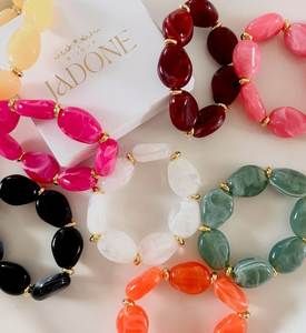 Pulsera de Resina Hecha a Mano de Lujo con Fusión de Colores Modernos, Accesorio Elegante para Mujeres a la Moda - Product Image 1
