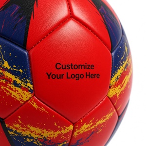 Ballon de football premium avec coutures de haute qualité pour les matchs de football en extérieur. Ballons de football avec logo personnalisé. - Product Image 2