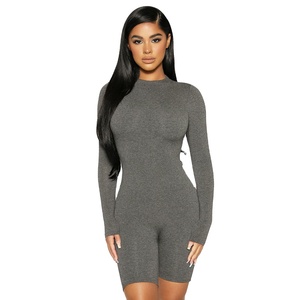 Mono de una pieza sexy con cuello halter y corte ajustado hasta el tobillo, estilo vintage decorado con cuello en V para mujer 2023, de Spandex/Algodón de secado rápido, ideal para primavera y verano. - Product Image 1