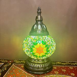 Lanterne marocaine artisanale multicolores de <span class=keywords><strong>Marrakech</strong></span>, lampes de table en verre mosaïque turque - Product Image 3