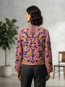 Blouson Bomber Élégant en Velours Brodé pour Femme, Col Montant, Motifs Floraux Faits Main, Style Ethnique Bohème, Séchage Rapide, Manches Longues, Coupe Standard - Product Image 5