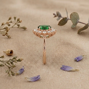 Vintage Green Oval Gemstone Halo <b>Ring</b> for Women Rose Gold Moissanite Engagement Wedding <b>Ring</b> - Product Image 3