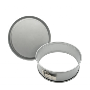 24cm (9.4 Inch) Round Springform Cake Pan with removable bottom, Durable Non-Stick Coating for Cake baking at home - Product Image 6