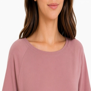 Ensemble t-shirt et short pour femme, décontracté, deux pièces, vêtements de détente d'été, tissu doux et confortable, respirant et léger - Product Image 4