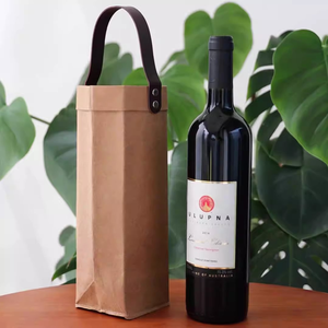 Sac cadeau en papier kraft lavable de haute qualité avec logo personnalisé, respectueux de l'environnement, sac pour bouteille de vin avec poignée en PU - Product Image 2