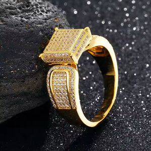 Anillo de Sello de Diamantes con Halo Cuadrado de Oro de Lujo - Product Image 3