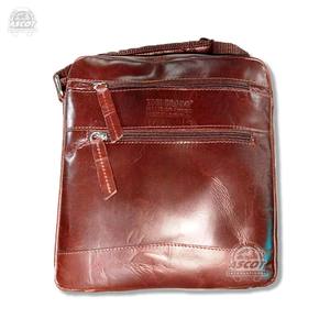 Sac à bandoulière pour homme en cuir de qualité supérieure, style vintage, spacieux, vente en gros - Product Image 1