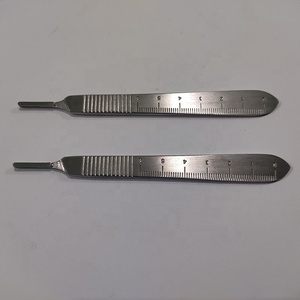 Mango de bisturí con escala #3 hecho de acero inoxidable de grado médico de alta calidad - Product Image 6