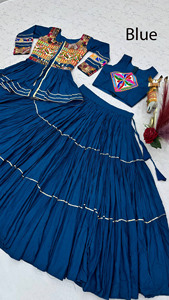 ชุดเดรสสไตล์ Koti choli สำหรับผู้หญิงในโอกาส Navratri ชุดเดรสสไตล์ Koti - Product Image 3