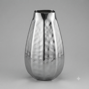 Jarrón de Metal Plateado Martillado a Mano, Florero Angular Facetado, Centro de Mesa de Lujo para Decoración de Hogar, Hotel, Sala de Estar - Product Image 1