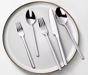 Ensemble de couverts en métal de qualité supérieure pour les hôtels, les cafétérias et les entreprises de restauration - Product Image 1