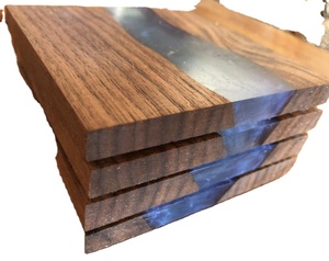 Posavasos de diseño artístico de madera de acacia y resina de nuevo diseño para bebidas Suministros para hoteles y restaurantes Diseño único hecho a mano - Product Image 4