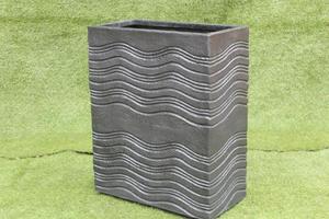 Maceta Cuadrada de FRP con Diseño Clásico de Ondas, Hecha a Mano y Tallada, Ligera, Irrompible, para Uso en Interiores y Exteriores - Product Image 2
