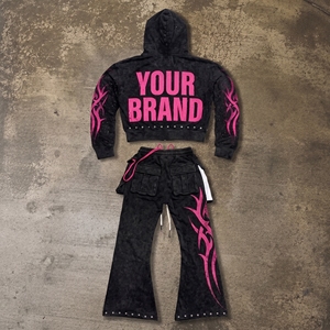 Ensemble de survêtement pour femme avec logo personnalisé, sweat à capuche zippé court 380 g/m² en polyester/coton, imprimé flamme rose, strass et pantalon large - Product Image 2